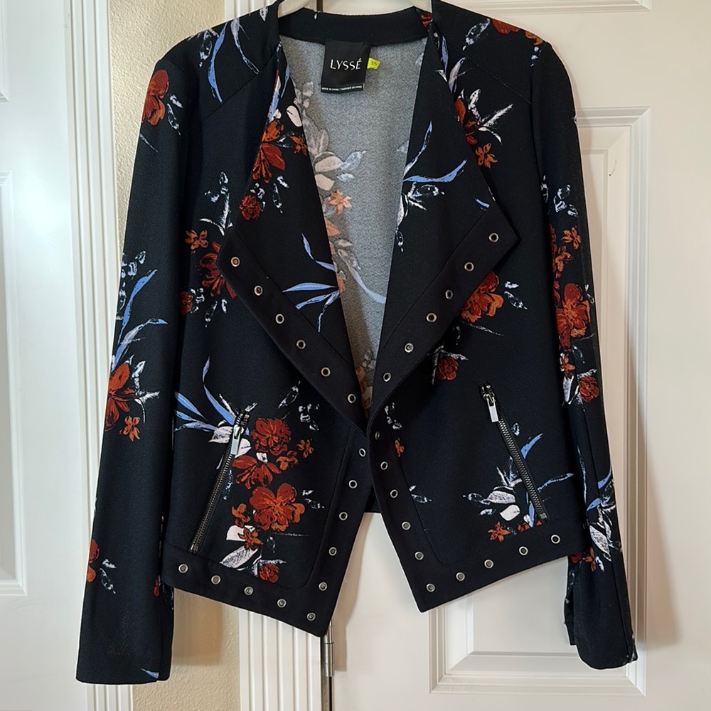 Women’s Lysse size XS black with floral design jacket